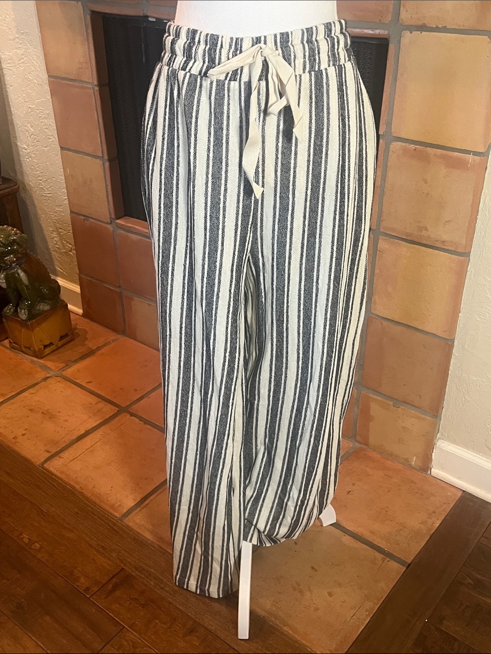 Zara Blue Striped Elastic Waist Pull-On Wide Leg Pants, size L